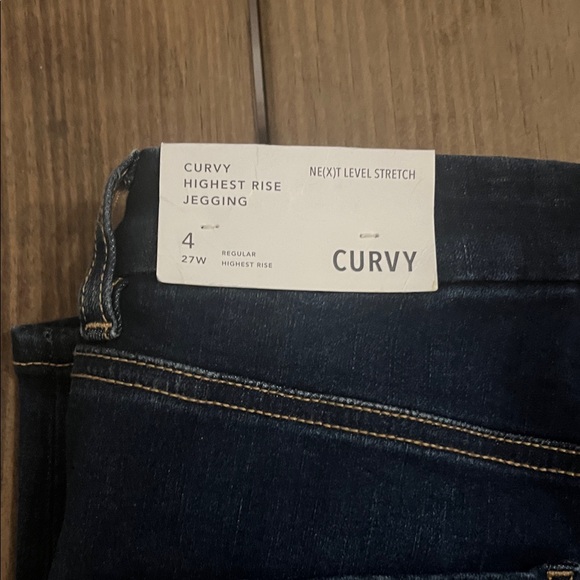 American Eagle Outfitters Woman’s Deep Indigo Curvy Highest Rise Jegging - Picture 4 of 4